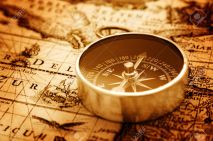 4005628-Br-jula-en-el-mapa-de-cosecha-Foto-de-archivo